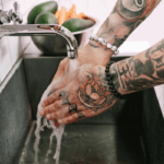 qual-sabonete-usar-na-tatuagem